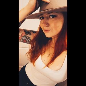 Meet your Posher, Katrina